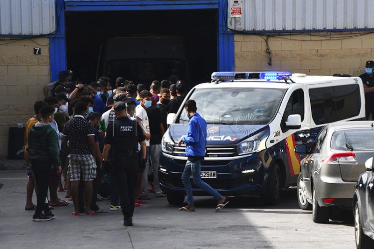 policia-nave-tarajal