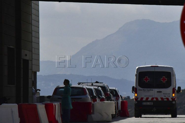 ambulancia-urgencias-sanitario-hospital