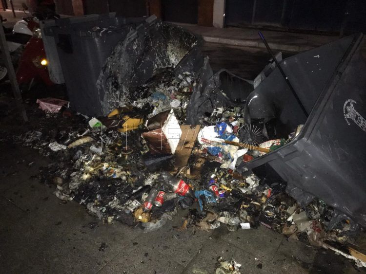 bomberos-luis-camoens-contenedores- (2)