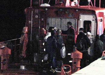 inmigrantes-muelle-españa-segunda-patera-1