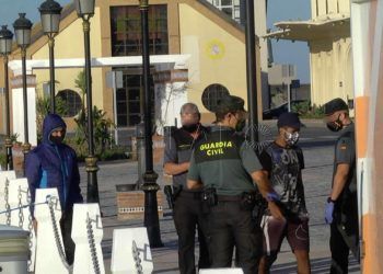 inmigrantes-salvamento-maritimo-magrebies-patera-9