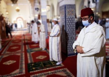 marruecos-mezquita-retoma-rezo-viernes-coronavirus