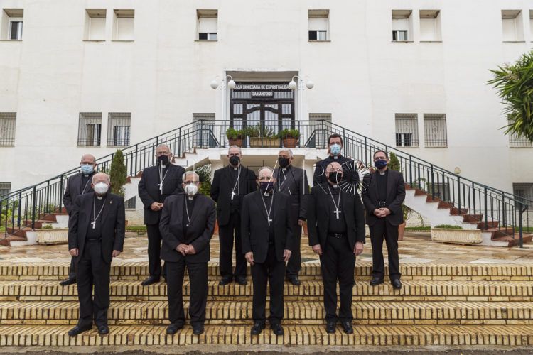 obispos-sur-asamblea