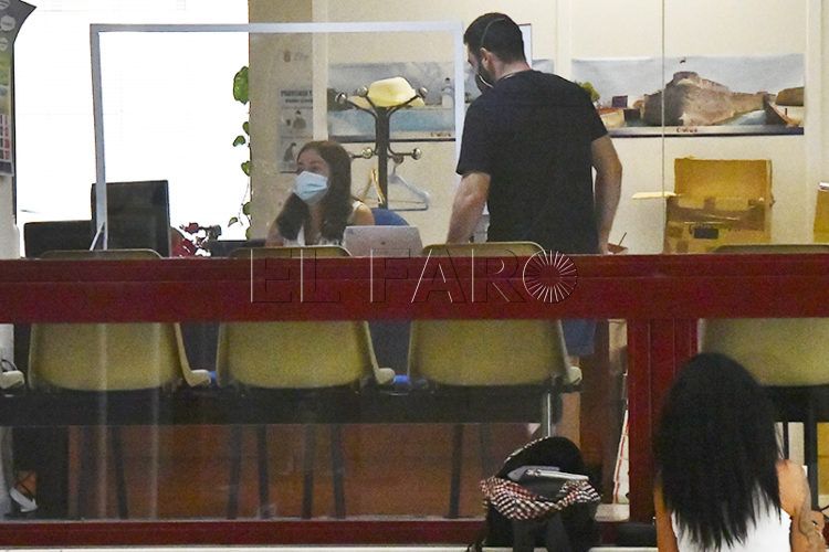 oficina-ayuntamiento-mascarillas