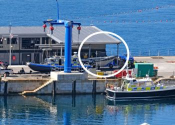 semirrigida-gibraltar-fallecidos-arrollados-patrullera