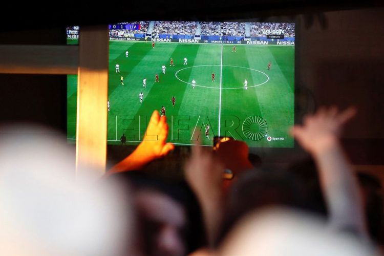 futbol-television-bar-liga