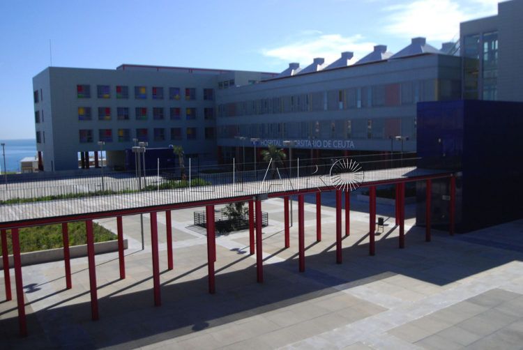 hospital-universitario-vista-lateral