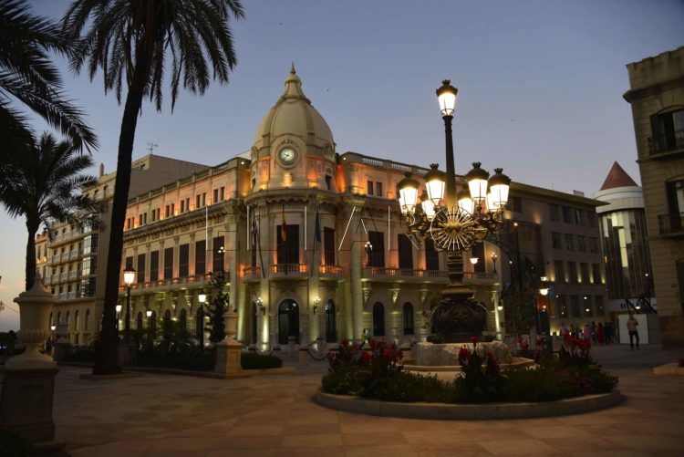 plaza-africa-ayuntamiento-vista