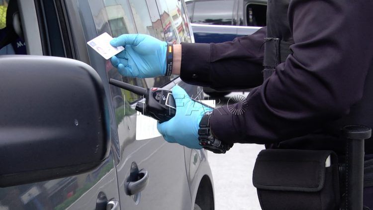 policia-nacional-24-horas-control-embarque-puerto-2