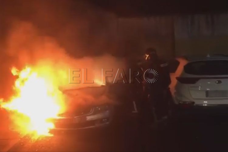 incendio-vehiculo-adoratrices