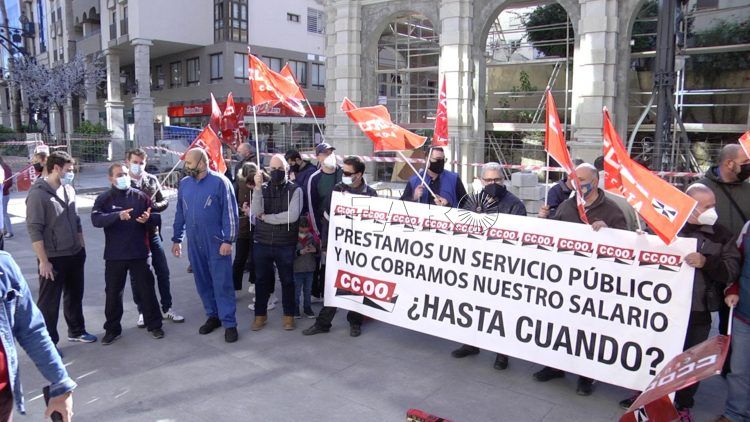 protesta-trabajadores-autobuses-ayuntamiento-8