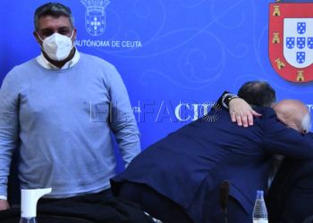 guerrero-abrazo