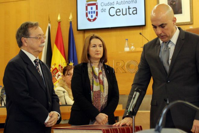 mesa-asamblea-vivas-francisco-jose-ruiz-vox