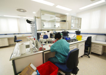 laboratorio-coronavirus-cepa-britanica