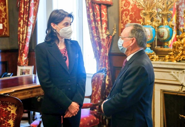 pilar-llop-presidenta-senado-juan-vivas