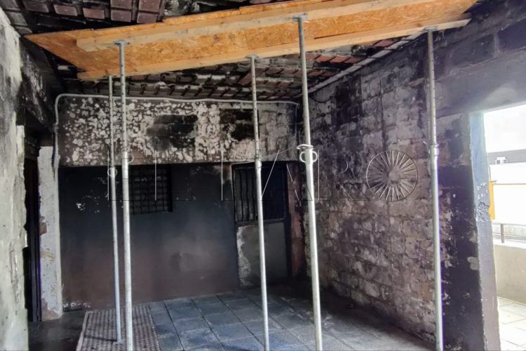 bloque-incendiado-juan-carlos-i