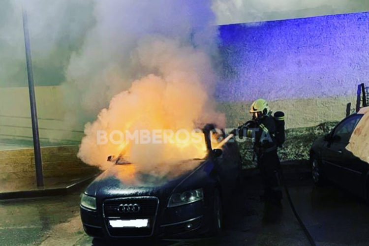 incendio-coche-narvaez-alonso