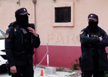detenidos-pasaban-inmigrantes-ceuta-algeciras-embarcaciones-robadas