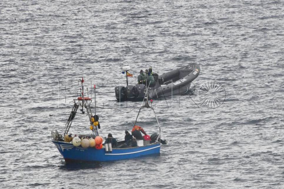 Guardia-civil-pesqueros-marroquies-7