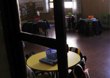 aula-colegio-vacia-clase