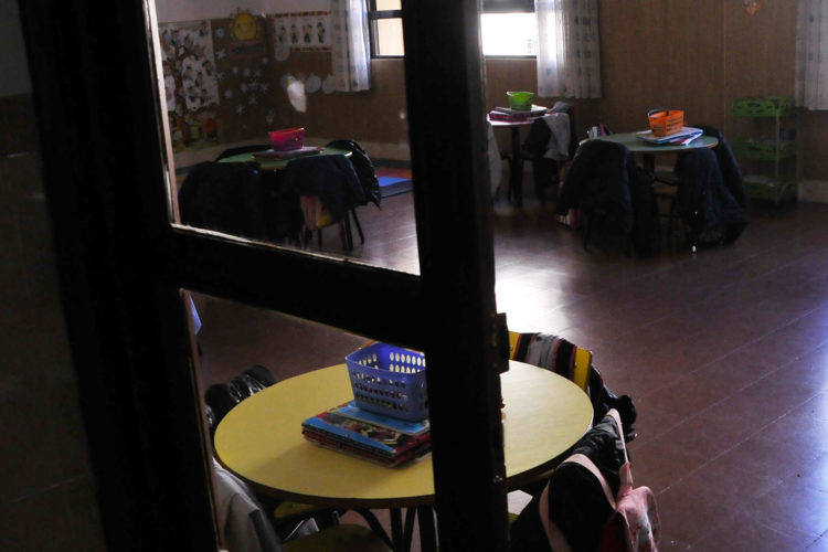 aula-colegio-vacia-clase