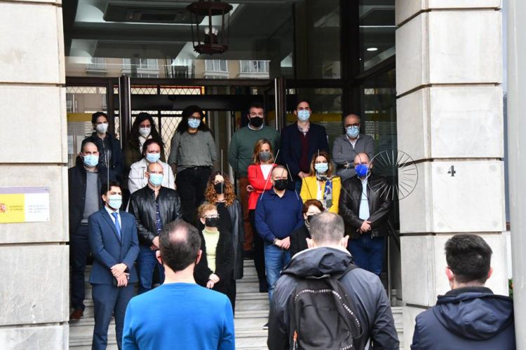 delegacion-minuto-silencio-periodistas-asesinados