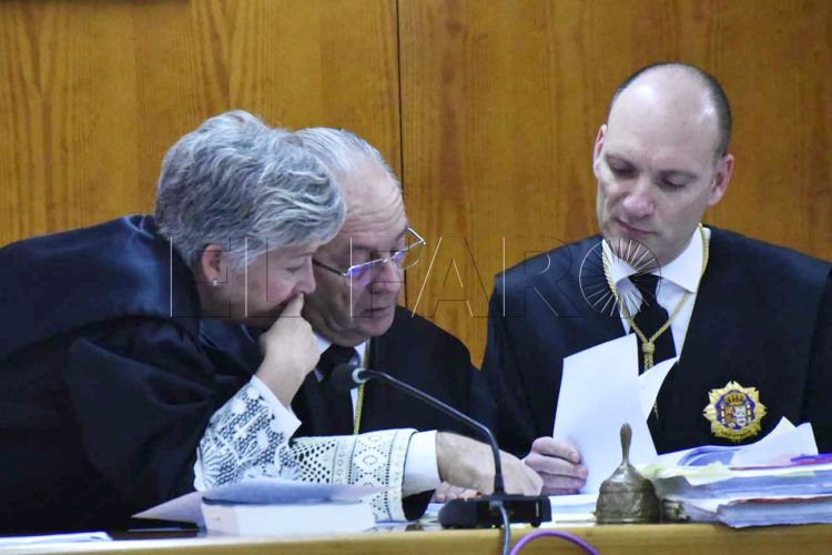 fernando-teson-rosa-maria-castro-emilio-martin-salinas-audiencia-provincial