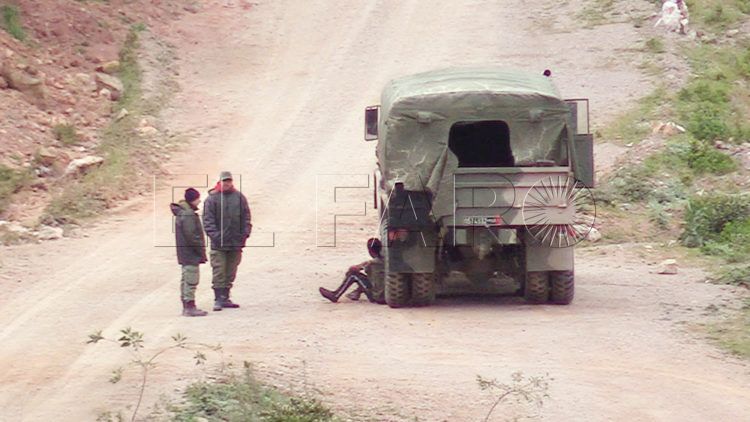 subsahariano-encaramado-valla