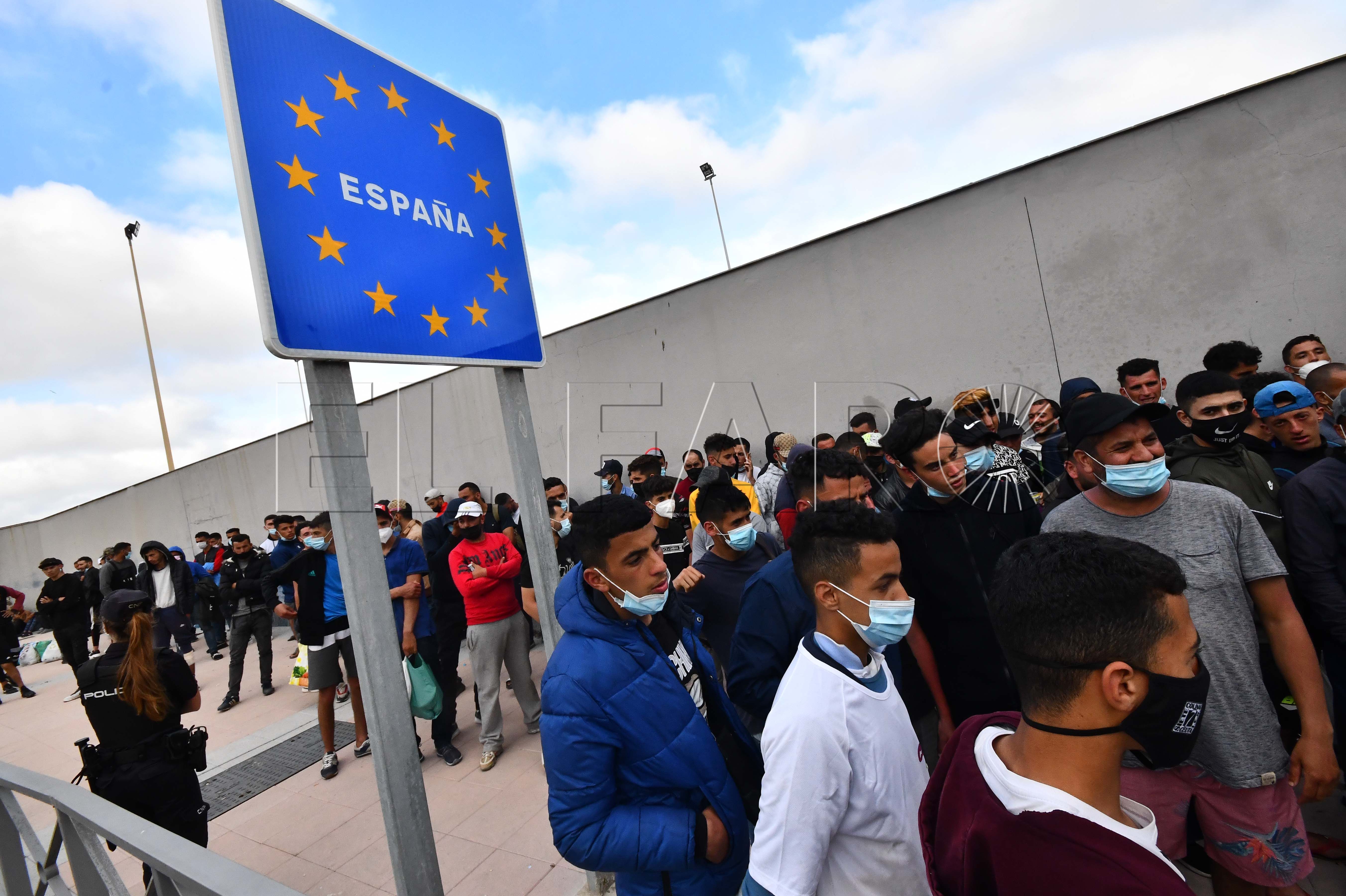 inmigrantes-entrada-españa-cartel-europa