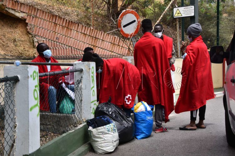 inmigrantes-esperan-ceti-3