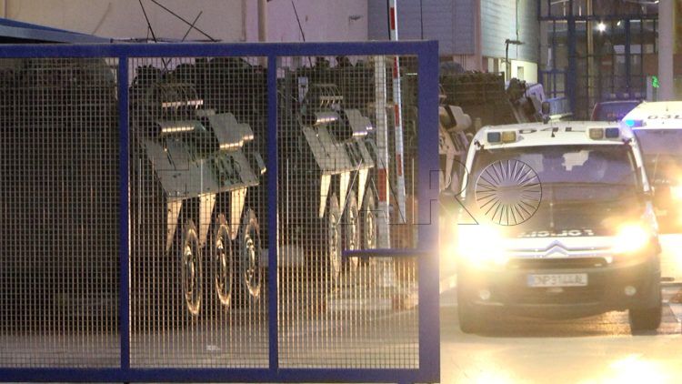 militares-frontera-tarajal-entrada-inmigrantes-19
