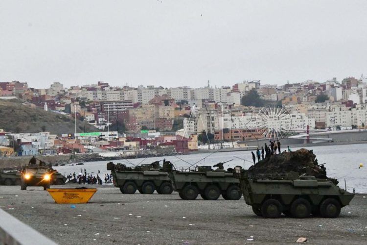 tanques-militares-playa-tarajal-6