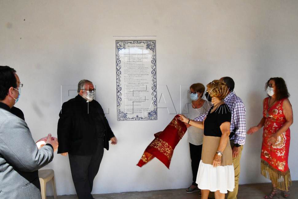 homenaje-victimas-coronavirus-san-antonio-placa-15