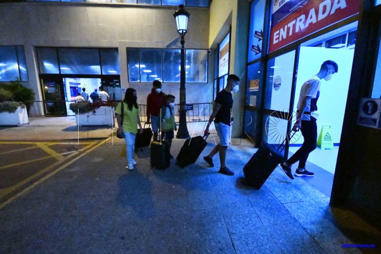 menores-esperanza-puerto-rumbo-extremadura-11