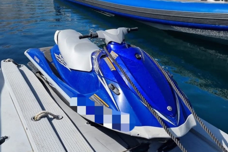 moto-agua-inmigracion