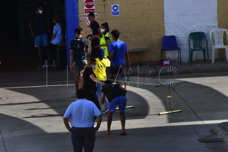 nave-tarajal-menores-marruecos-7