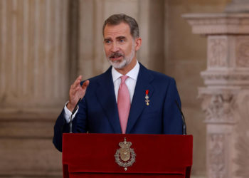 rey-felipe-vi-condecoracion