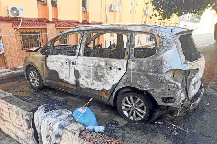 vehiculo-quemado-juan-carlos-i