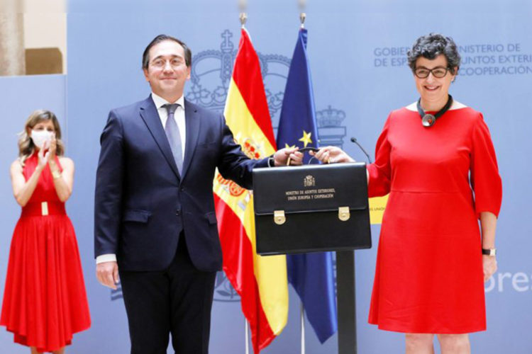 albares-laya-toma-posesion