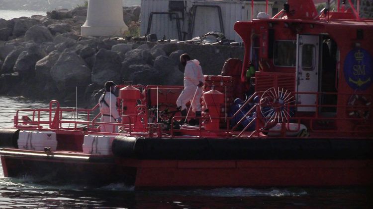 salvamar-atria-rescate-inmigrantes-puerto-salvamento-9