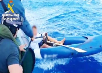 barca-hinchable-costa-algeciras