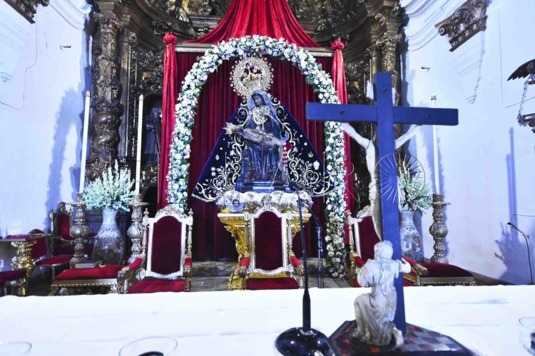 besamos-virgen-africa