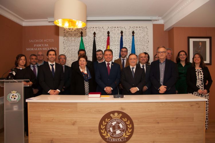 colegio-medicos-foto-familia