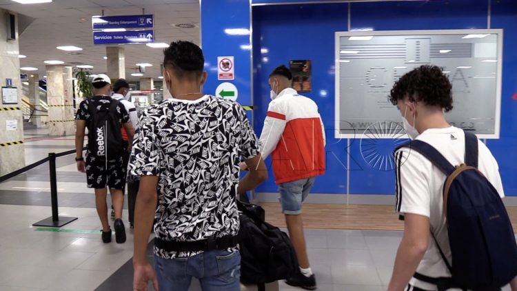 menores-mena-puerto-rumbo-navarra-10