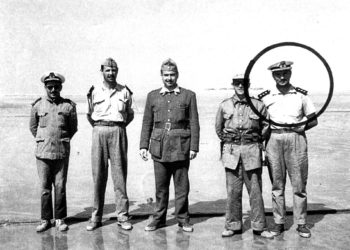 oficiales-infantería-marina-aaiun-capitán-pedro-galiana-garmilla