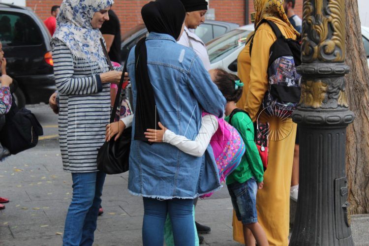 puerta-centro-escolar-alumnos