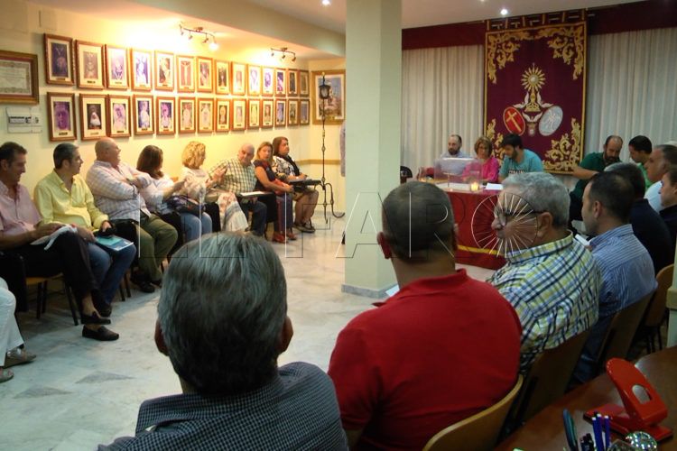 reunion-consejo-hermandades-cofradias