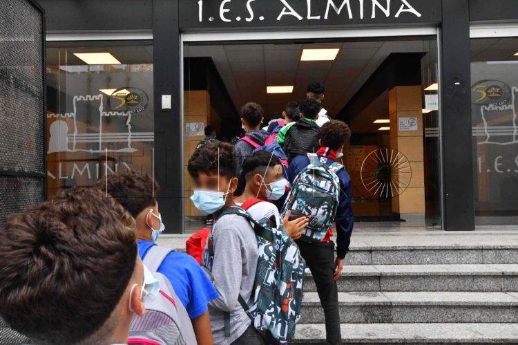 menores-mena-ies-almina-clases-aula-6