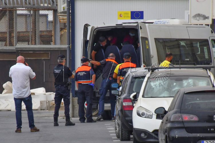 retorno-menores-proteccion-civil-policia