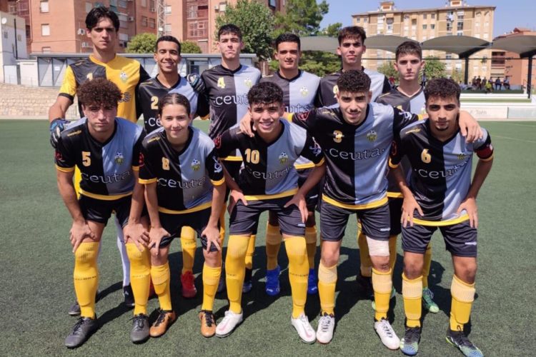 sporting-pierde-fuera-casa